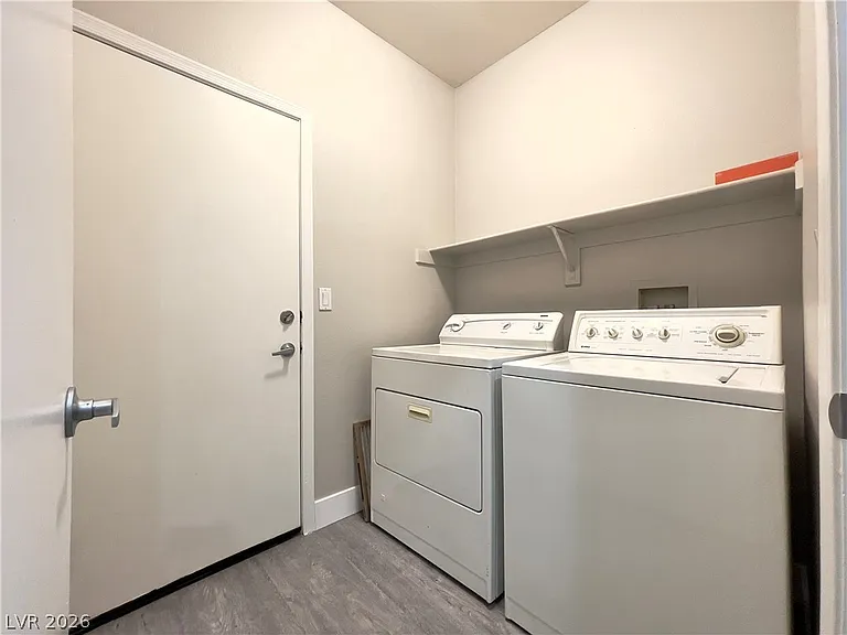 6413 Sierra Sands St — Photo 18