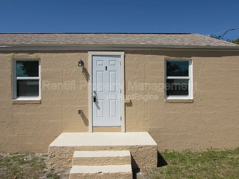 101 3rd St #1 — Photo 3