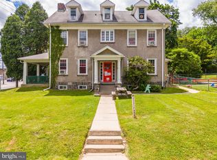 223 E Park Rd, Havertown, PA 19083