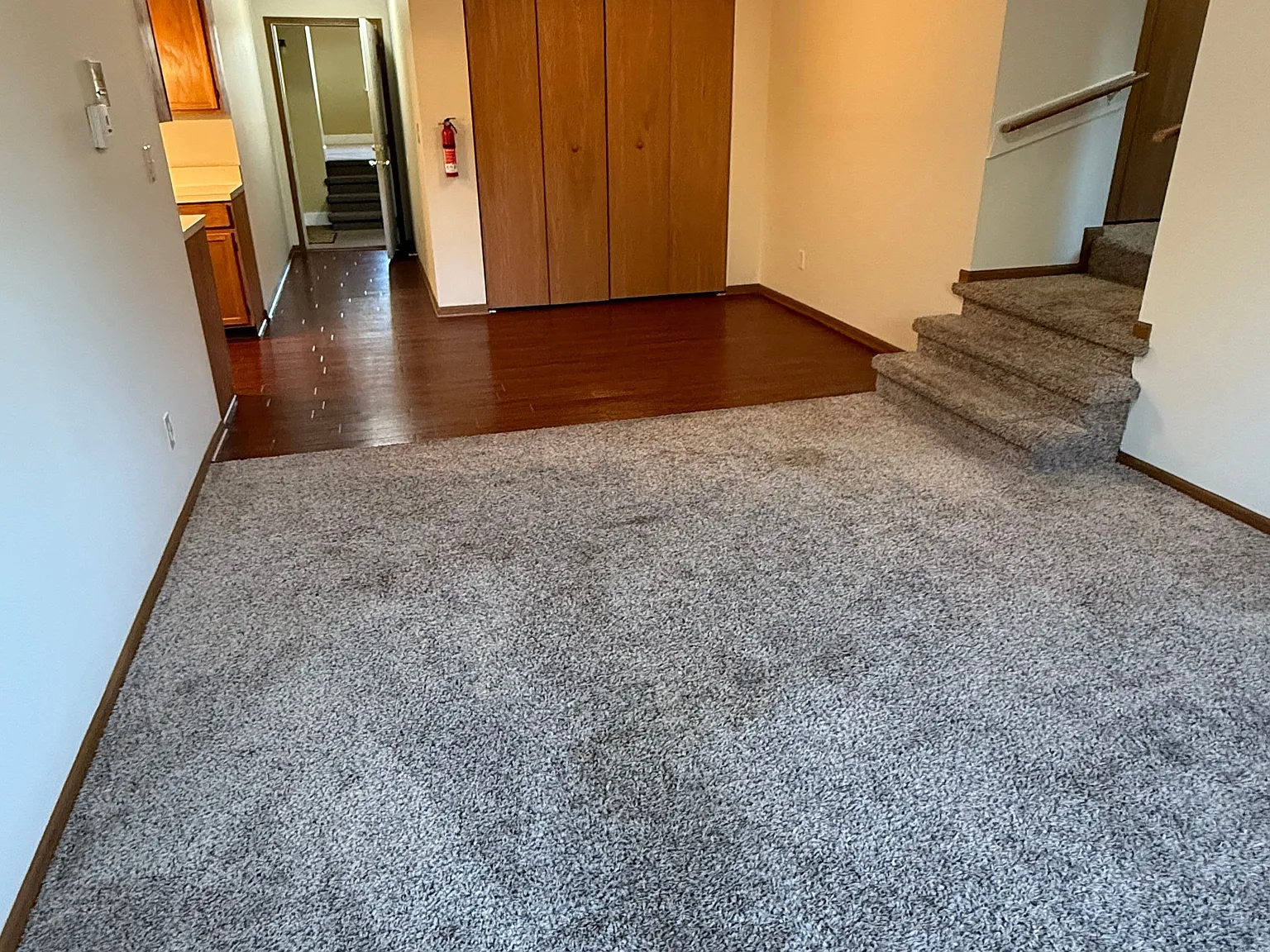 2 bed, 1.0 bath, 700 sqft, $950 — Photo 2
