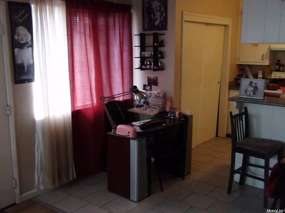 Current tenants make great use of space including a little office area.