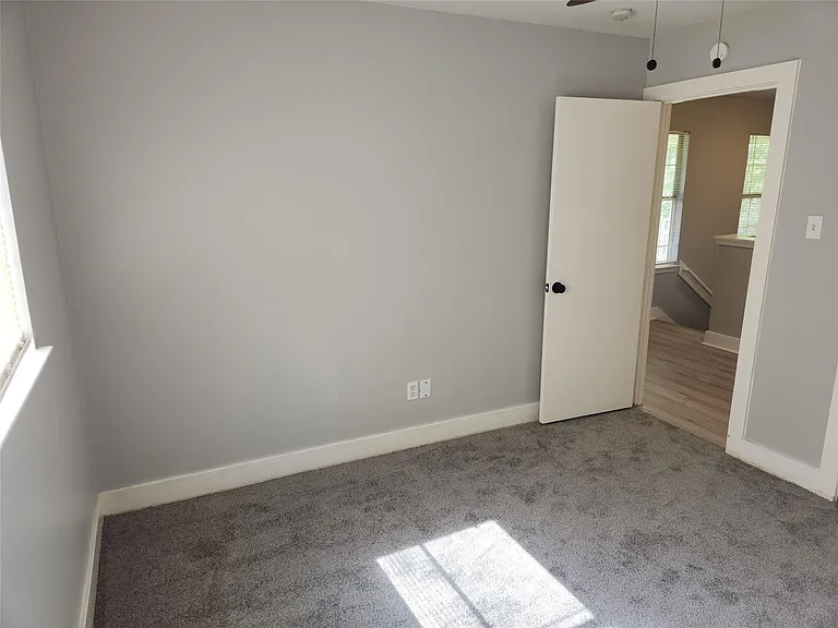 20911 Walder Ct — Photo 27
