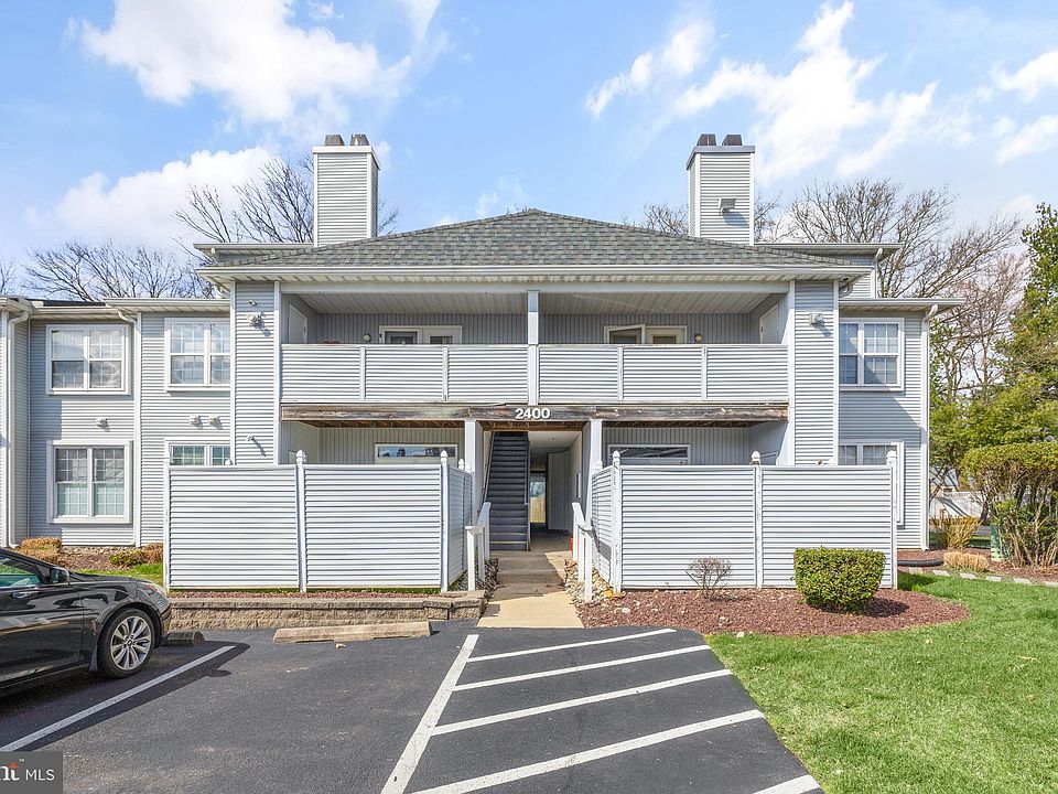 1st image of 2404 Waters Edge Dr