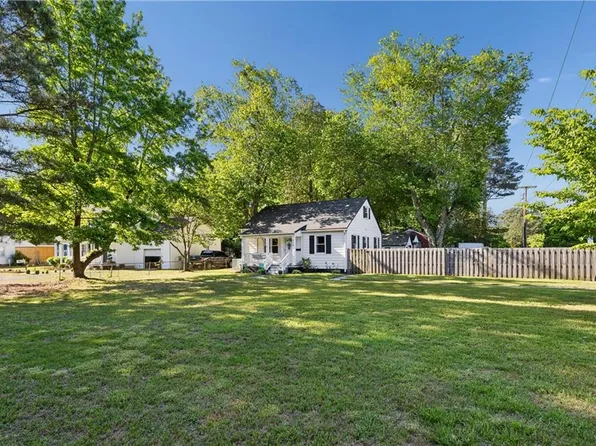 214 Deep Creek Rd, Newport News, VA 23606