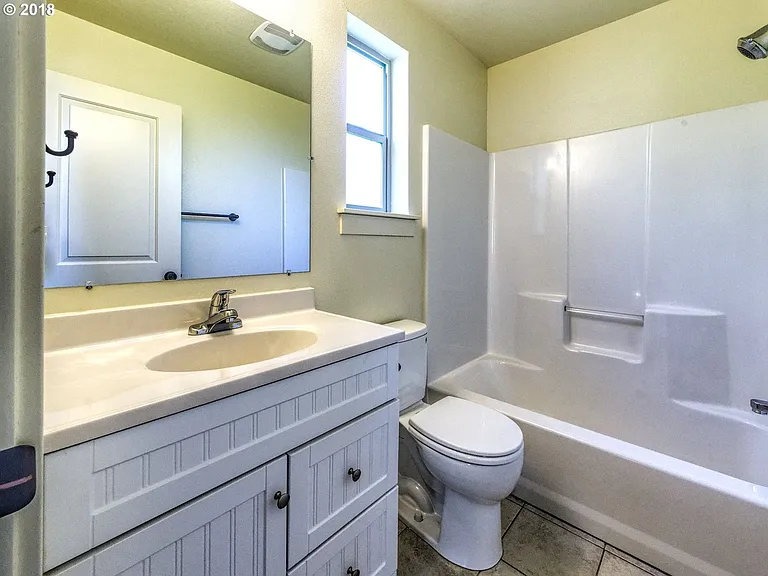 6679 NE 13th Ave #B — Photo 10