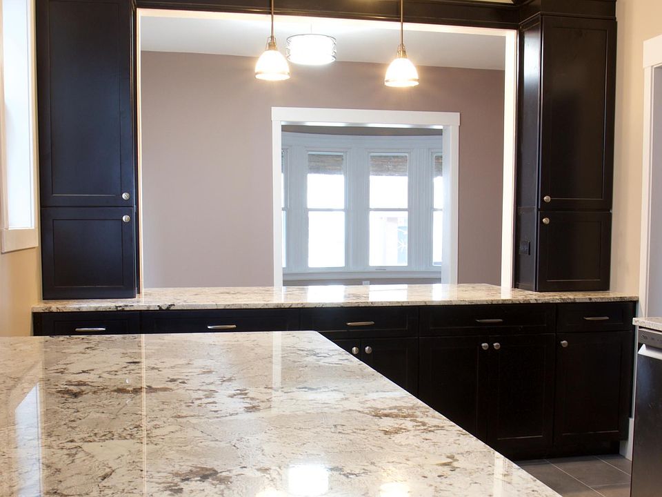 1st image of 2021 W Wilson Ave #1