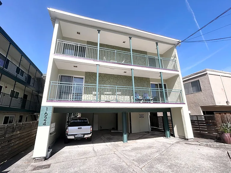 1624 Milvia Street — Photo 8