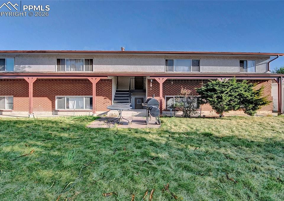 1st image of 7075 Alegre Cir