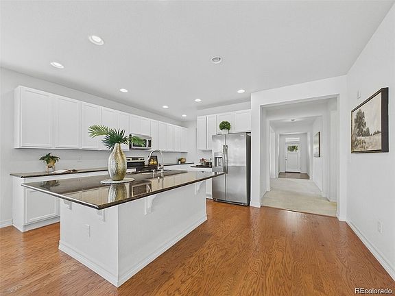5th image of 16593 Prospect Lane