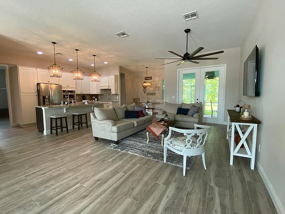 5th image of 5219 NW West Piper Circle