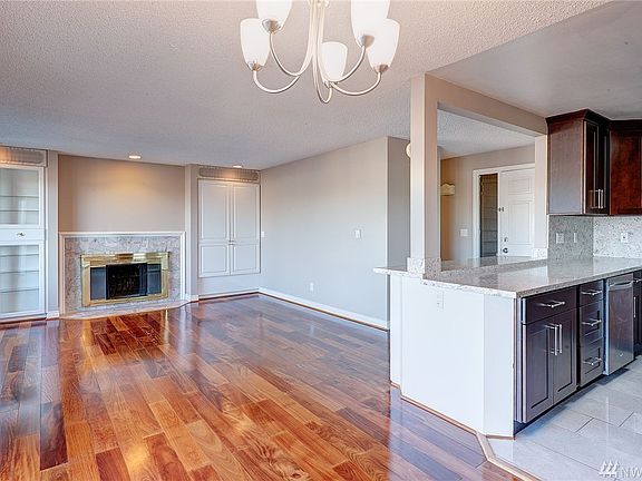 5th image of 717 122nd Ave NE APT B4