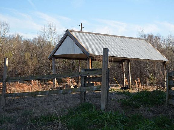 3rd image of 6979 Highway 70 W