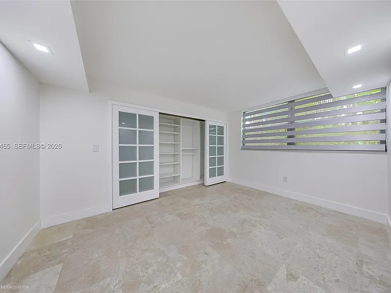 101 Ocean Lane Dr #1017 — Photo 8