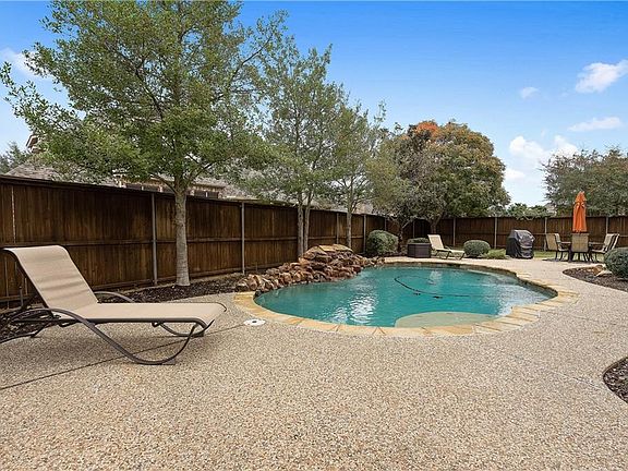 4th image of 4312 Loch Haven Ct