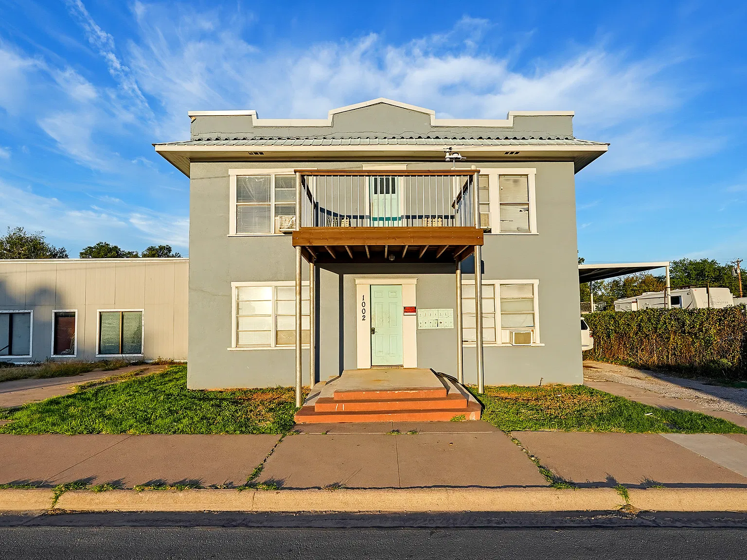 1 bed, 3472 sqft, $1,000 — Photo 2