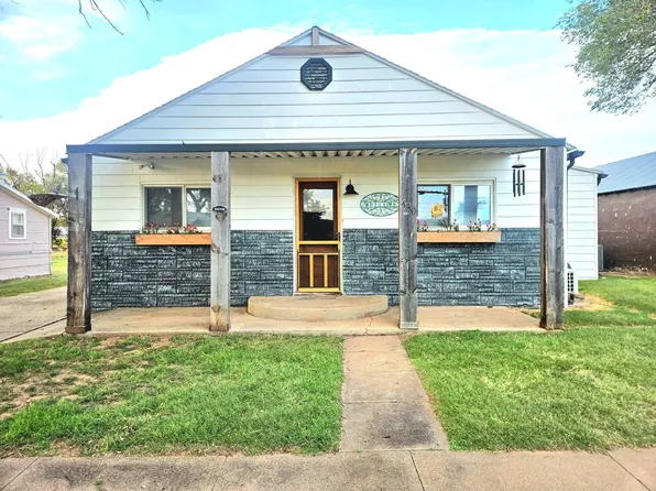 430 Campbell St, Kiowa, KS 67070