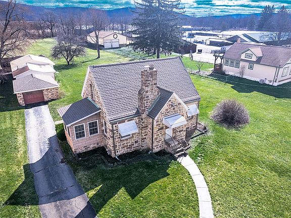 2nd image of 1531 Maple Ave