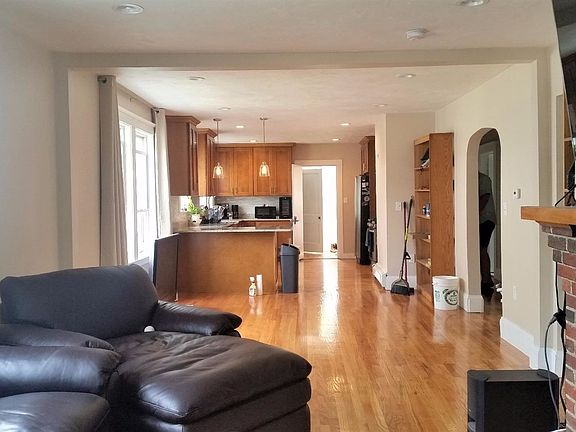 80 Hunnewell Ave. Boston (Brighton) Unit Photo 4