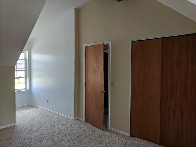 439B Country Club Ln — Photo 23