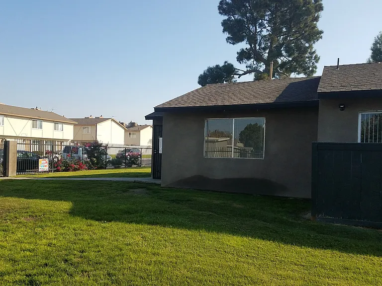 Pacific Pines — Photo 22