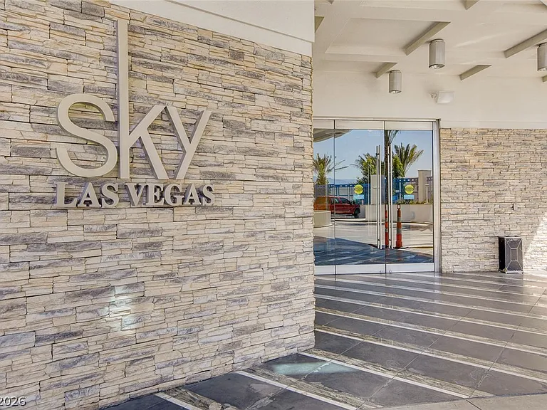 2700 Las Vegas Blvd S #1305 — Photo 34
