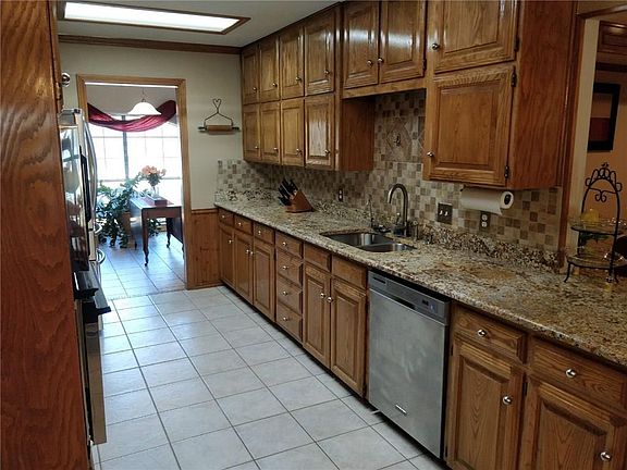 5th image of 7013 Lonesome Oak Dr