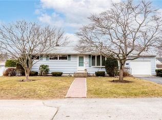 25 Cactus St, Warwick, RI 02886