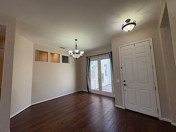 4th image of 5637 Lilyview Way