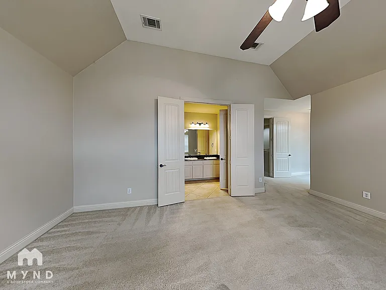 2204 Apollonia Ln — Photo 16