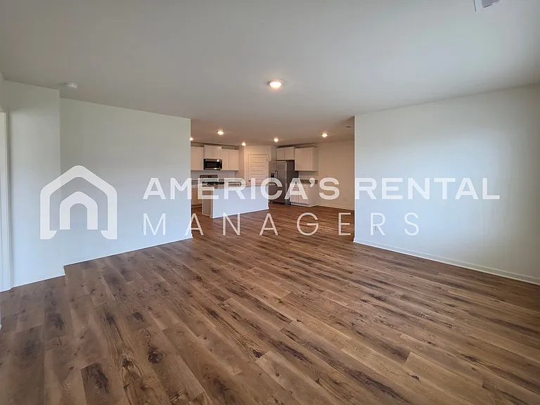 213 Koslin Loop — Photo 35