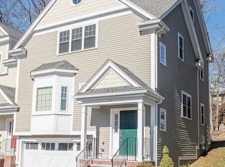 12 Murray Ave #17, Burlington, MA 01803