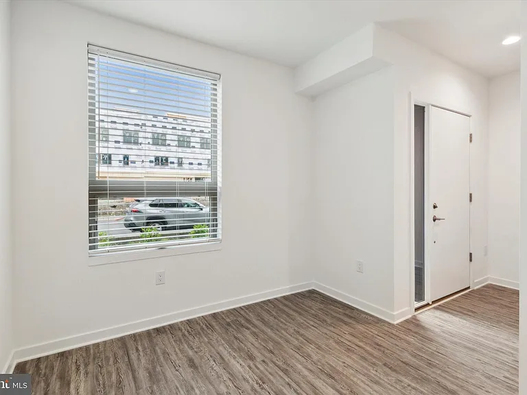 3007 Riseview Ln — Photo 2