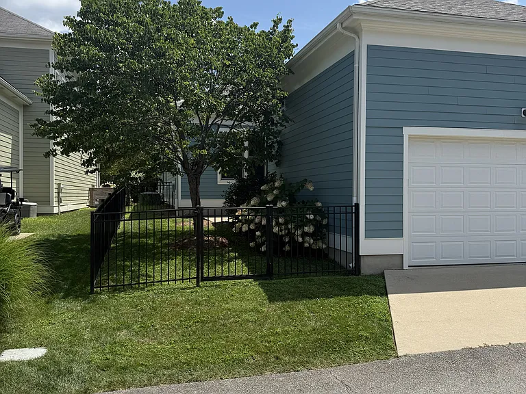 Exterior Garage