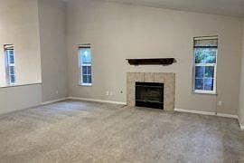 4th image of 3036 Balsam Dr