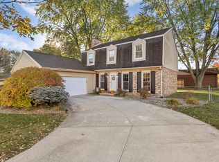 201 E McHenry St, Urbana, IL