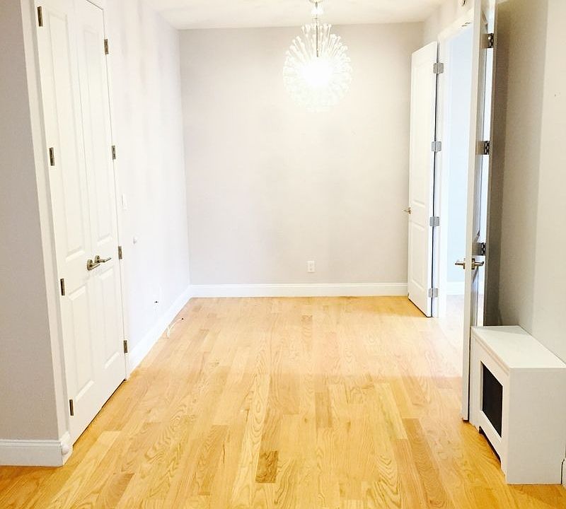 1st image of 320 Empire Blvd APT 6K