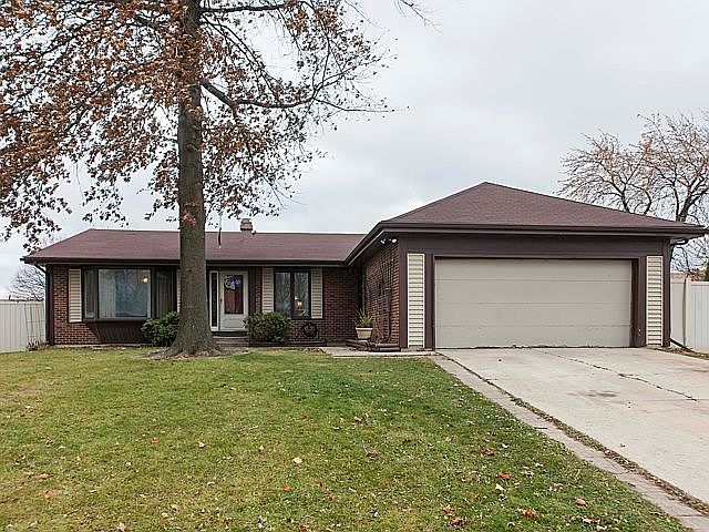 1st image of 114 Greenway Dr