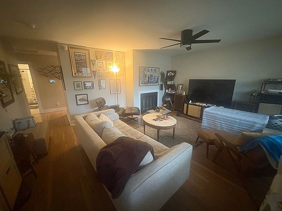 2nd image of 1104 Overton Pl