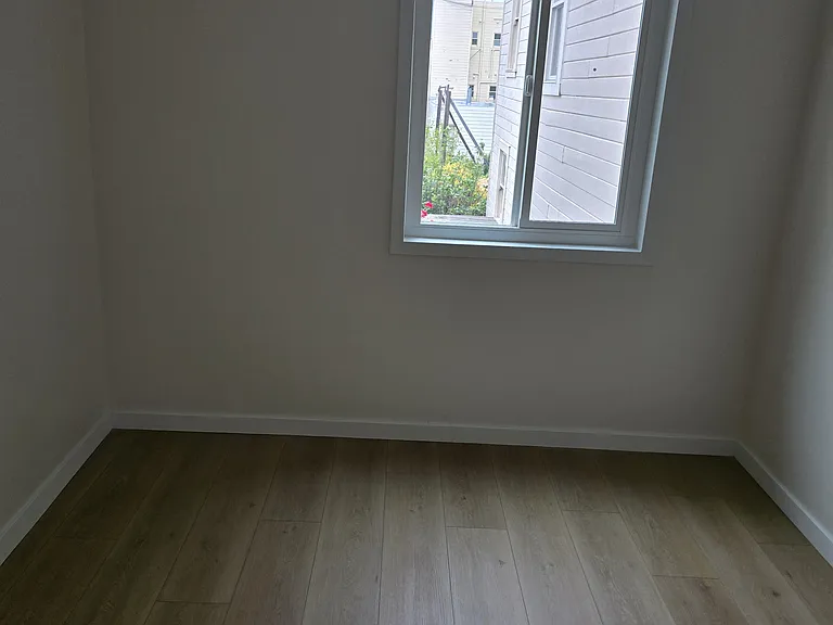 630 Lombard St #5 — Photo 8