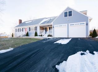 37 Andrews Ct, Bristol, RI 02809