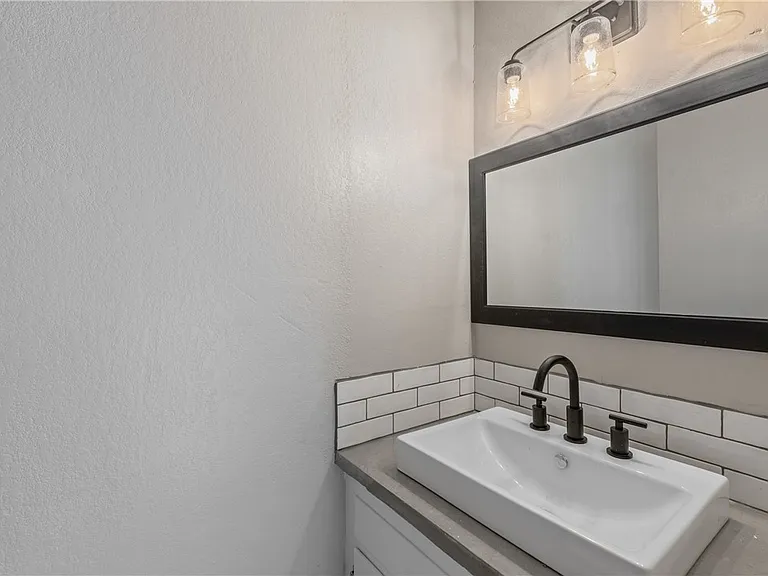 3345 Lodgepole Cir — Photo 9