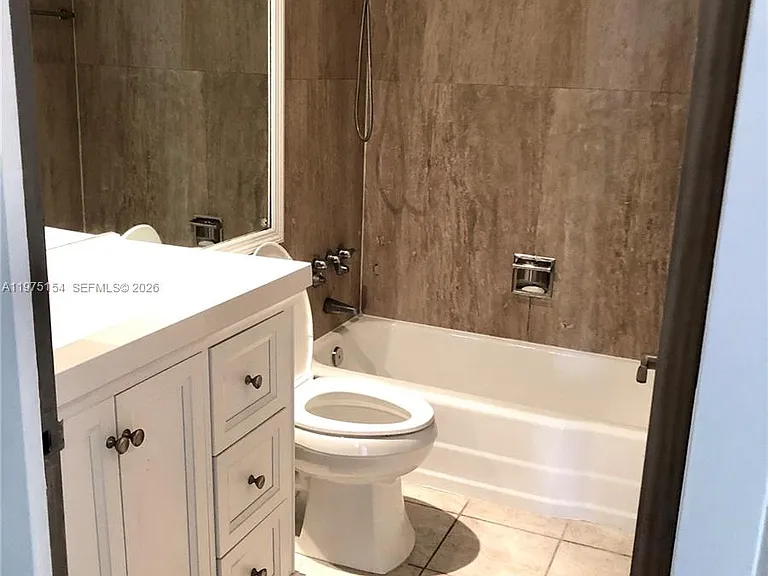 1408 Brickell Bay Dr #404 — Photo 26