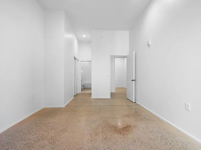 2323 2nd Ave S #1C — Photo 23
