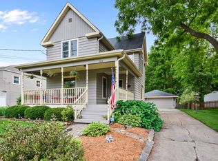 204 W Reader St, Elburn, IL 60119