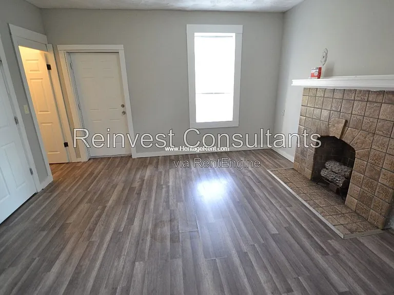 987 Cleveland Ave #2 — Photo 3