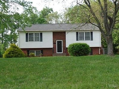 2nd image of 124 Lakeside Dr