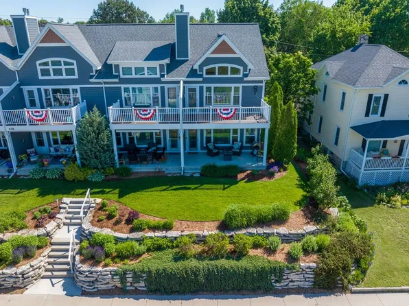 416 S 3rd Ave #6, Sturgeon Bay, WI 54235