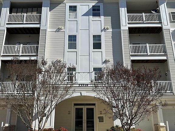 2nd image of 23520 F D R Blvd Unit 306