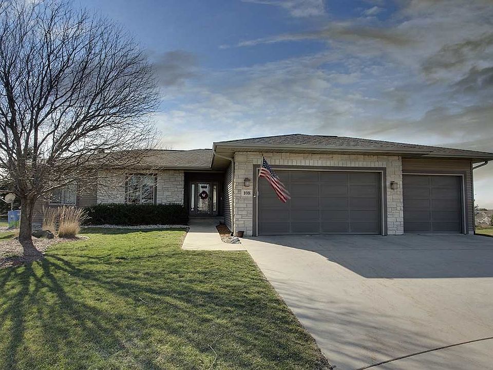 1st image of 108 Mulligan Cir