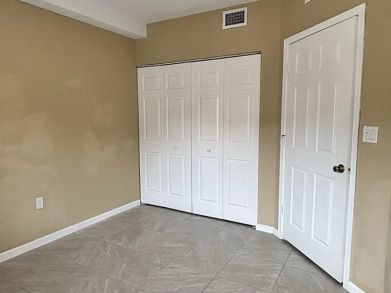 1103 Golden Lakes Blvd #1011 — Photo 22